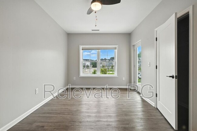 Building Photo - 1420 Ewing Pk Lp