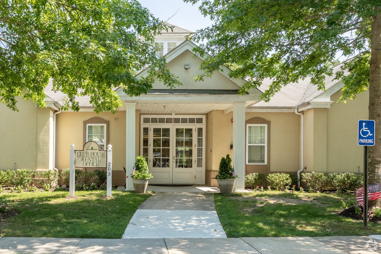 Pinewood Estates Middle Island Ny Apartment Finder
