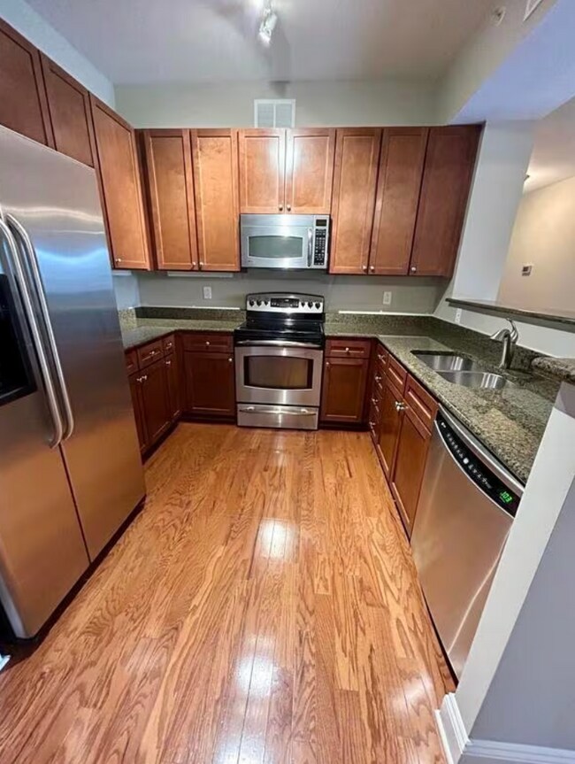 Building Photo - 721 Gov Morrison St