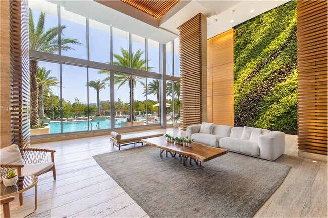 Building Photo - 16385 Biscayne Blvd