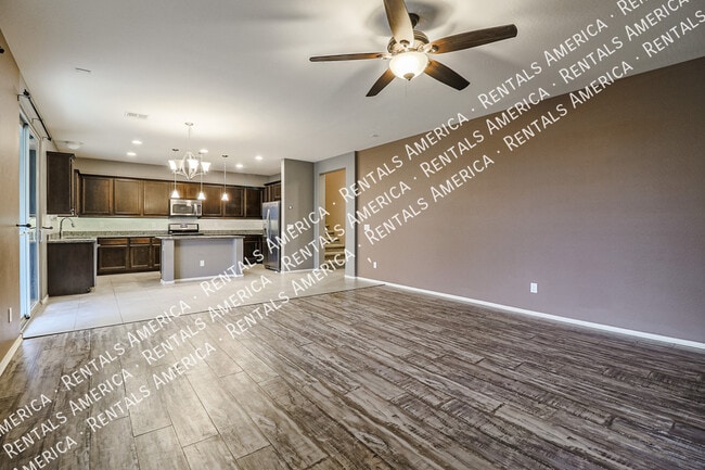 Building Photo - 12114 W Rowel Rd