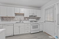 Building Photo - 321 Hamilton Ct