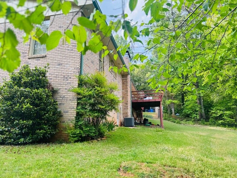 Building Photo - 4875 Millen Dr