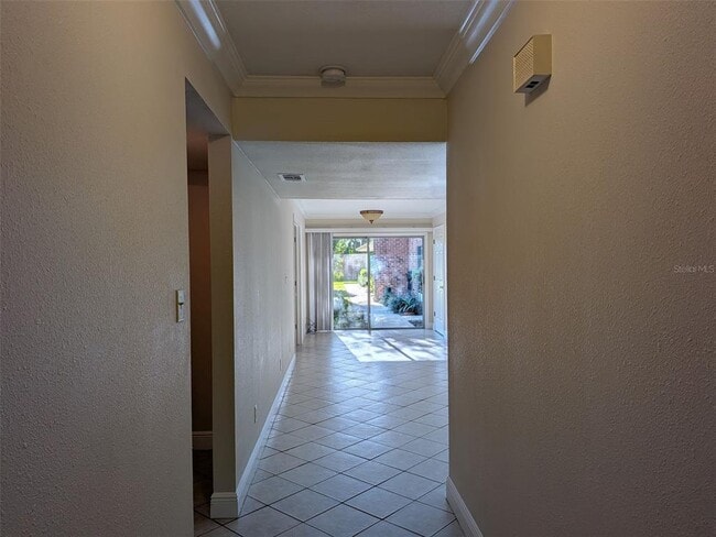 Building Photo - 450 Cherrywood Gardens Dr