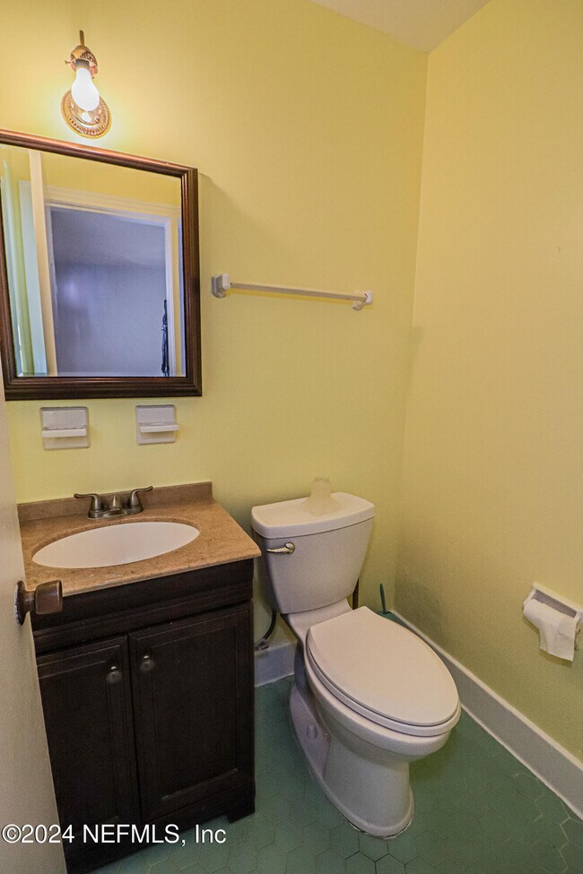 Building Photo - 6503 Ector Rd