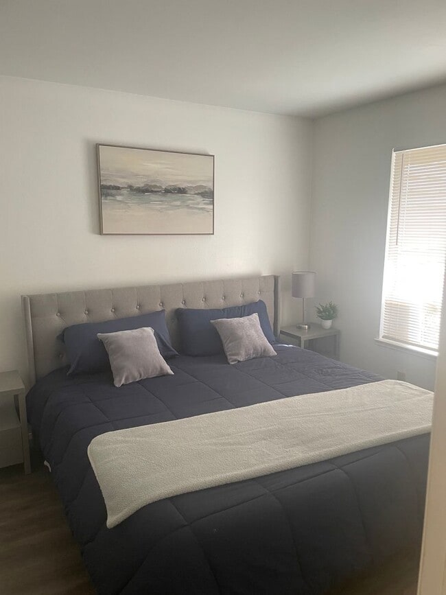 Building Photo - The American River is your backyard! 2 Bedroom 2.5 Bath Townhome