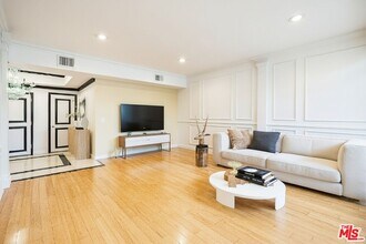 Building Photo - 1124 Kings Rd