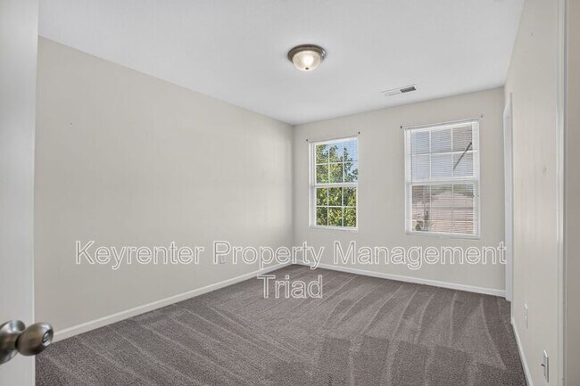 Building Photo - 1168 Brooksridge Way