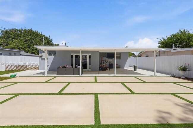 Building Photo - 7390 Cleveland St