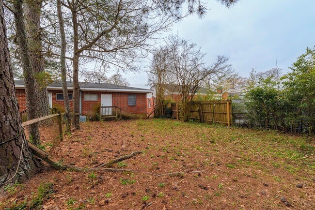 Building Photo - SECTION 8 ACCEPTED! - Cozy 2-Bedroom Home in Prime Augusta Location