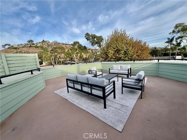 Building Photo - 312 Broadway St