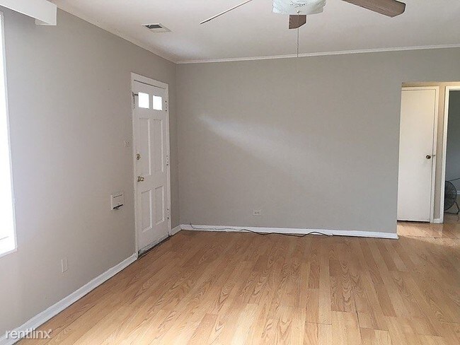 Building Photo - 2 br, 1 bath House - 62 Sauk Trail
