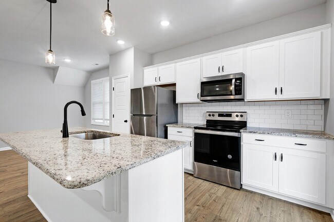 Building Photo - 38 Thunderhill, Clayton