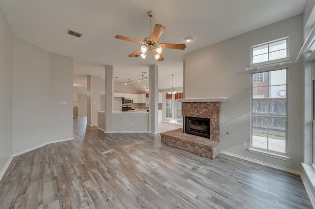 Building Photo - 10617 Memphis Dr