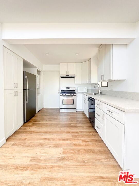 Building Photo - 844 Maltman Ave