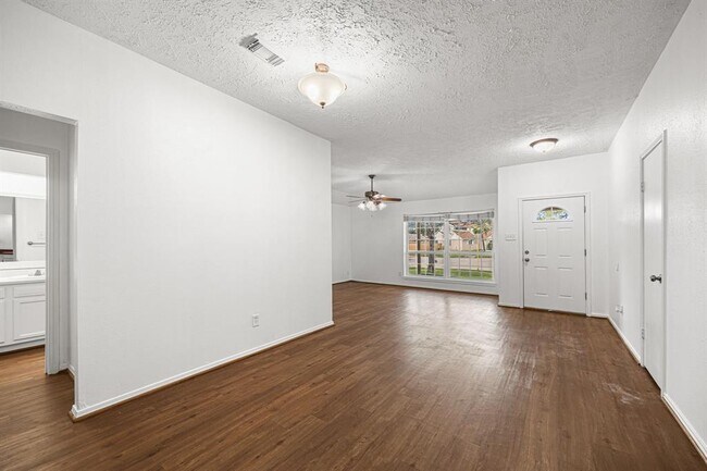 Building Photo - 19307 Gladewater Ct