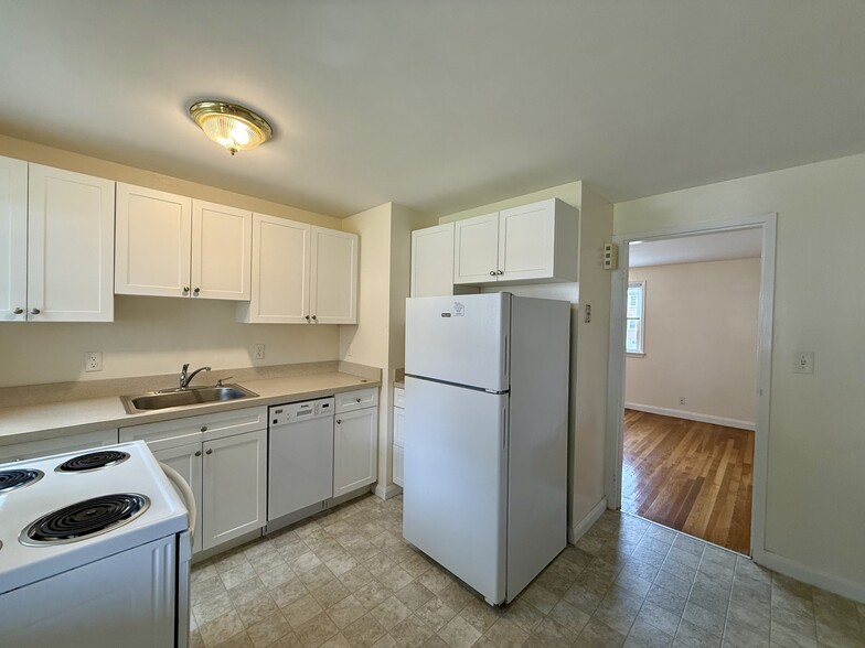 Building Photo - Arlington Gardens Apartments