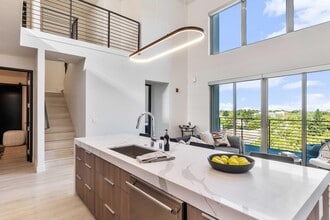 Building Photo - 1430 Q Apartments