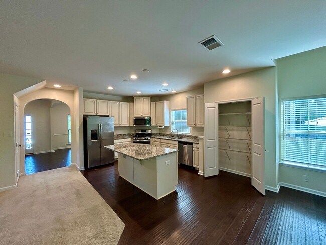Building Photo - 4 BR | 3.5 BA | 2-Car Garage Craftsman style home in the Wynwood Section of Fox Creek Subdivision