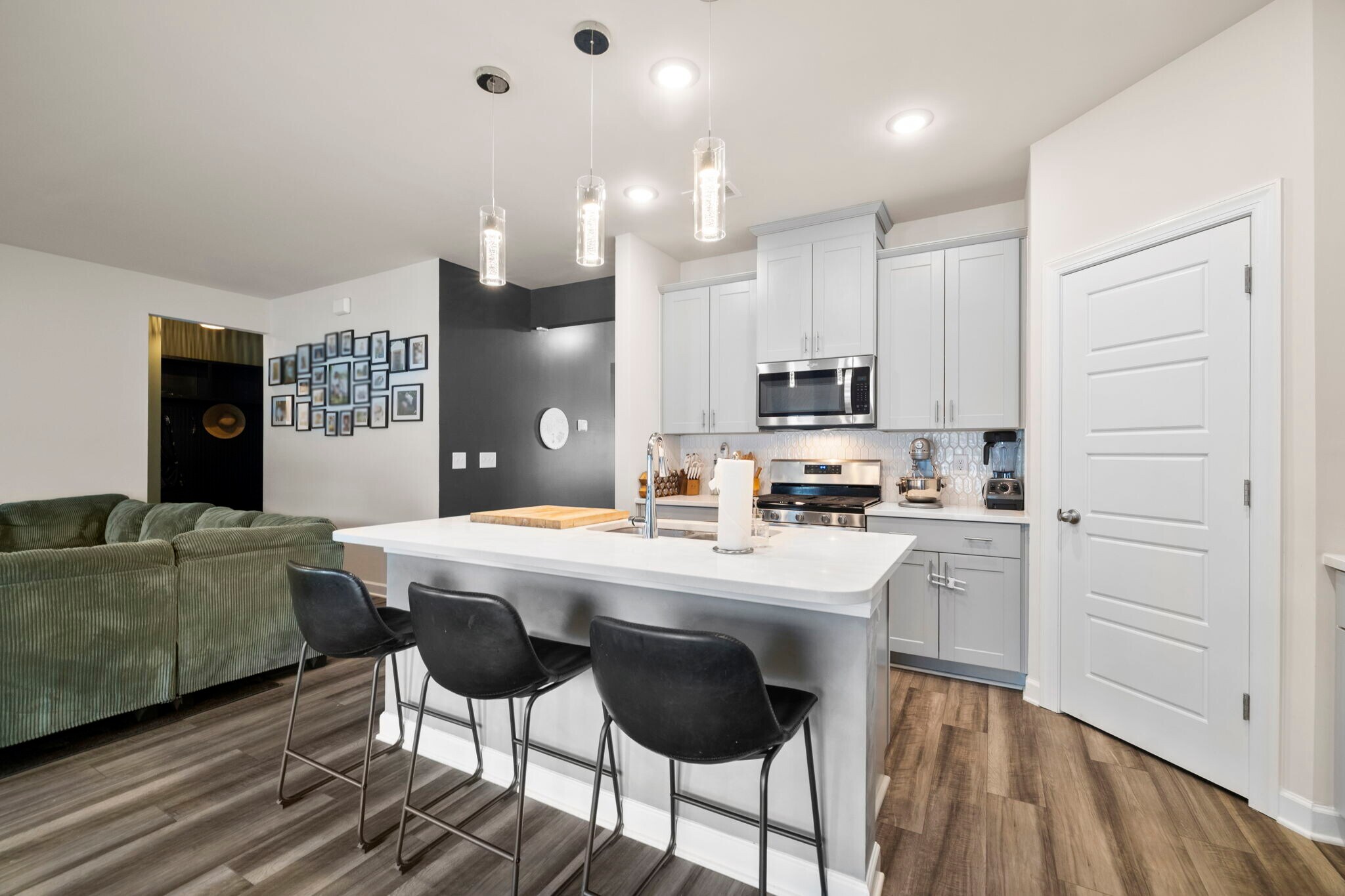 Building Photo - 813 Elgon Walk Dr