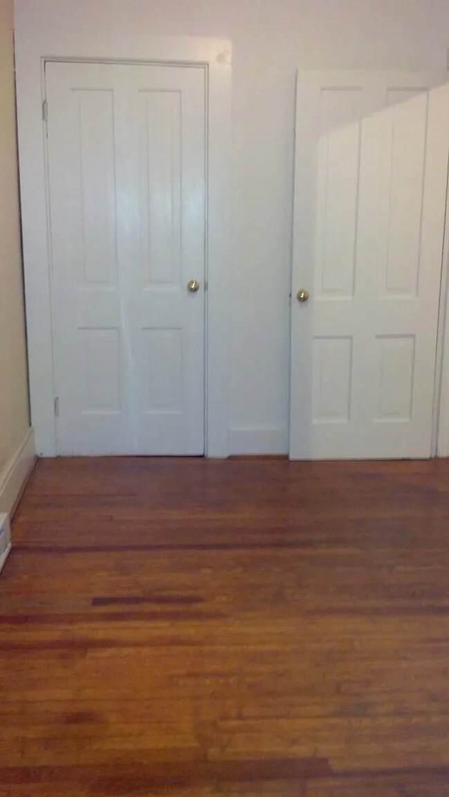 Building Photo - 105-4 E Main St