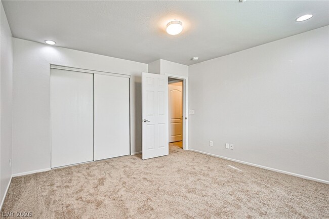 Building Photo - 7560 Trendy Ct
