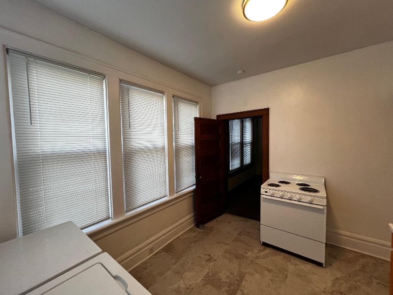 Building Photo - 1793 1/2 N 4th St