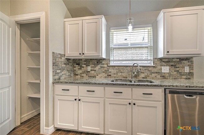 Building Photo - 1507 Curlew Ln