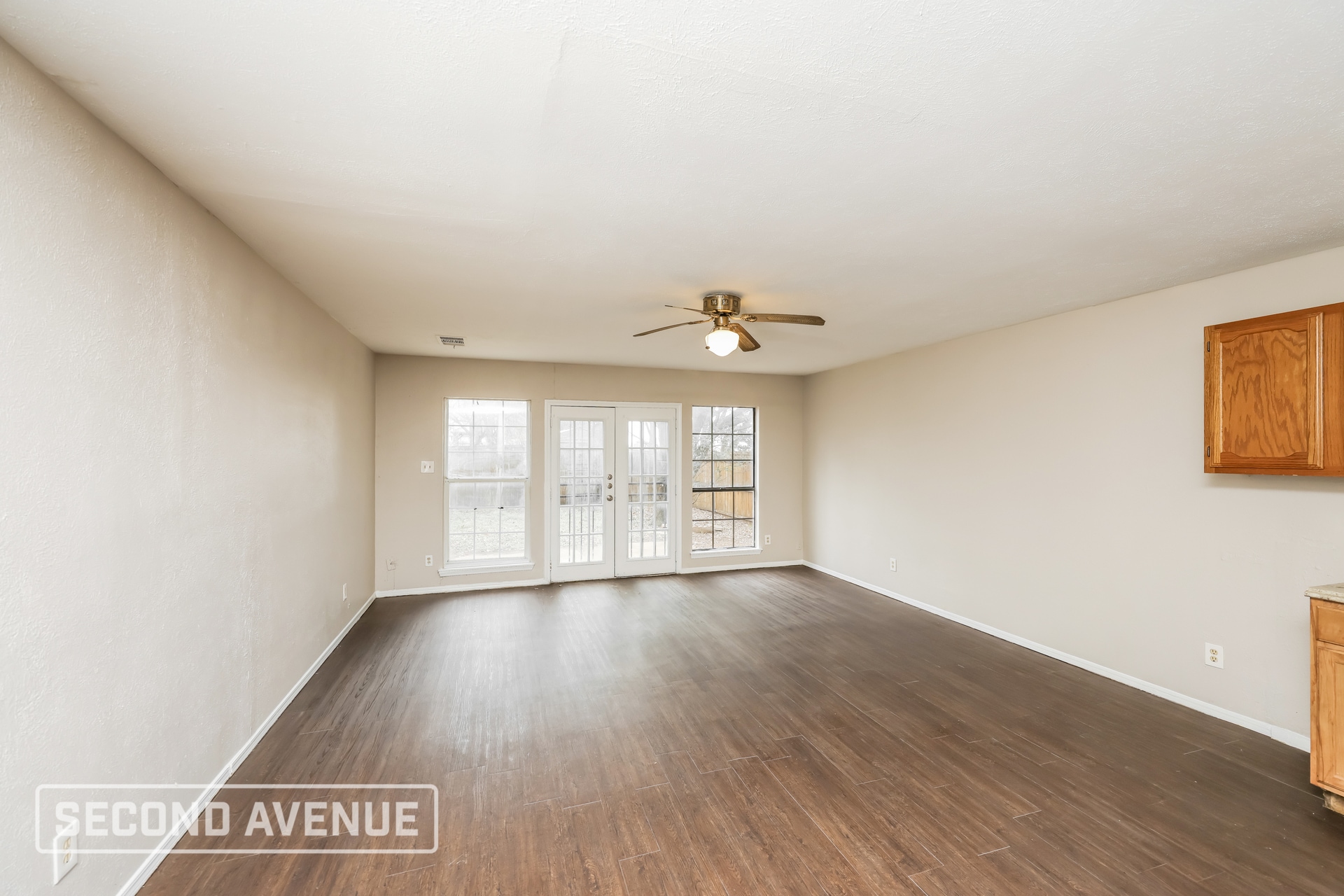 Building Photo - 9124 Pinehaven Dr