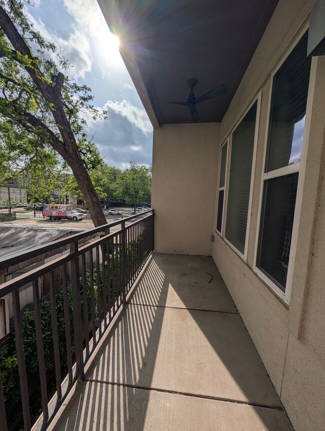 Building Photo - 1900 Barton Springs Rd