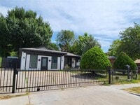 Building Photo - 8609 Jennie Lee Ln