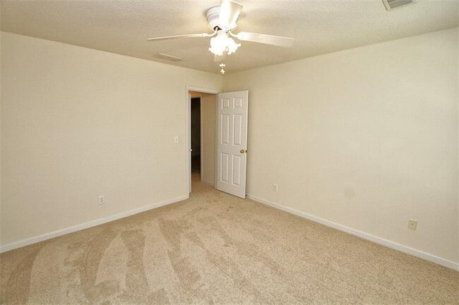 Building Photo - 2510 Fort Daniels Dr NE