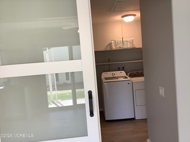 Building Photo - 7B Ivy St