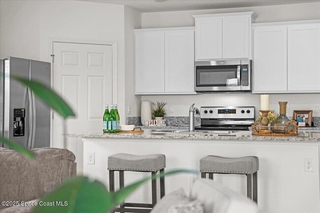 Building Photo - 1854 Capital Dr SE