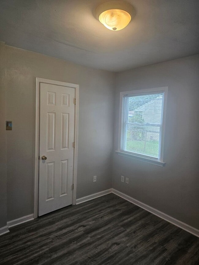 Building Photo - 1489 Morgan Dr