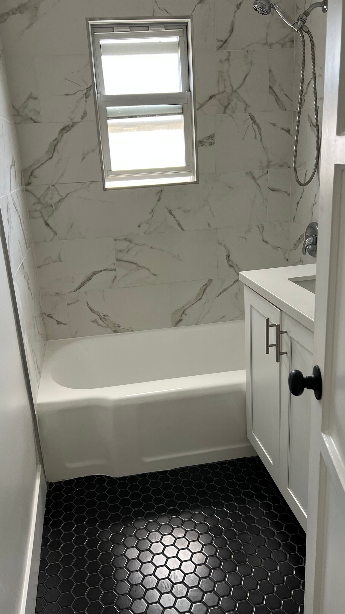 Building Photo - 426 Fir St