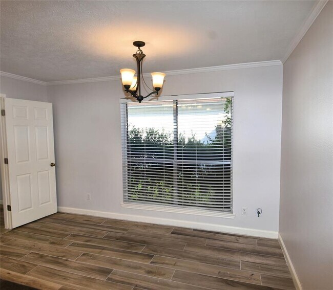 Building Photo - 7311 Harpers Dr