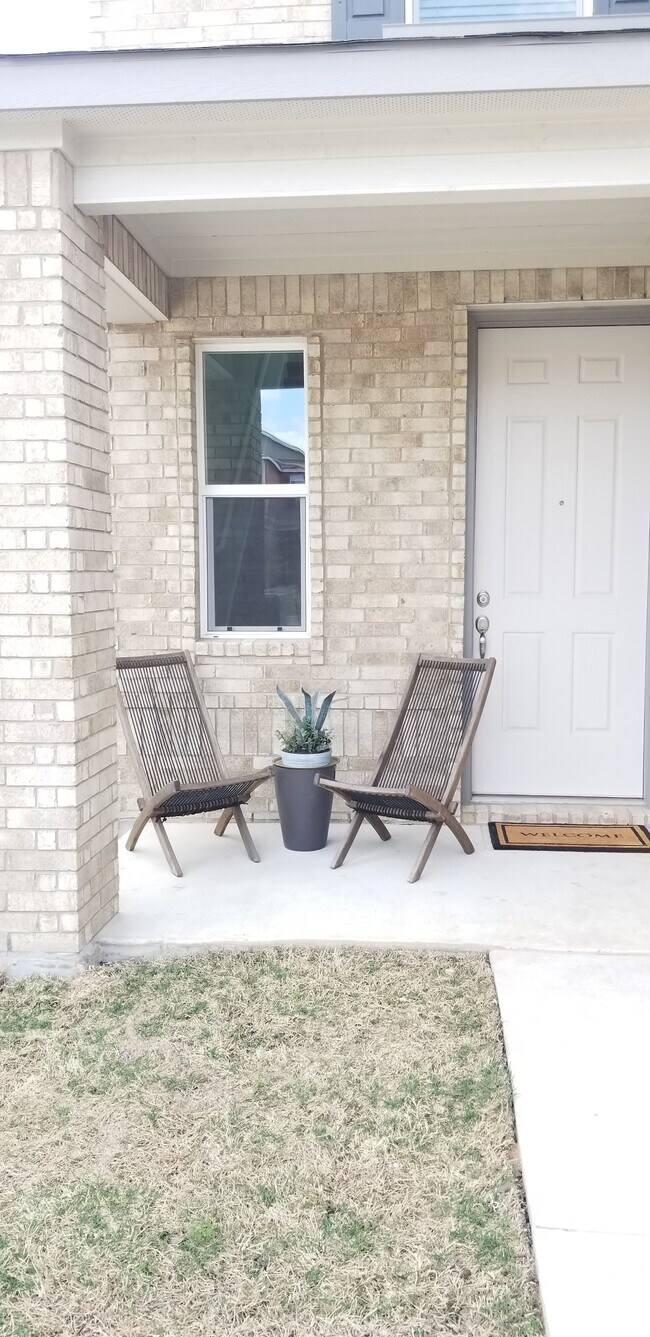 Building Photo - 6213 Albany Sleigh Dr