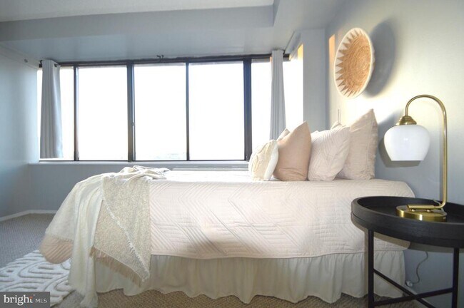 Building Photo - 1245 13th St NW