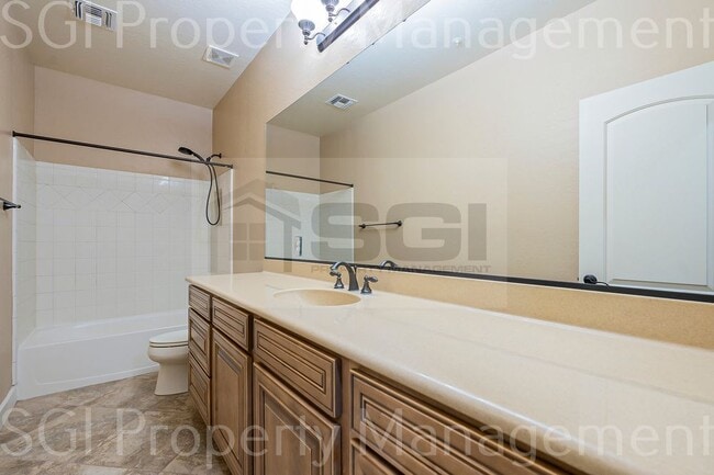 Building Photo - LUXURY 5 BEDROOM VISTANCIA BASEMENT HOME!