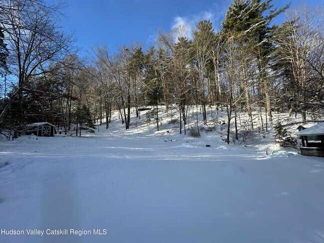 Building Photo - 180 Yerry Hill Rd