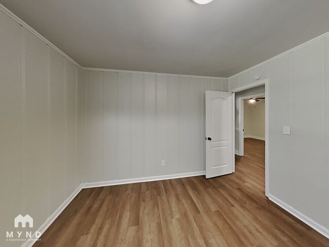 Building Photo - 340 12th St SW