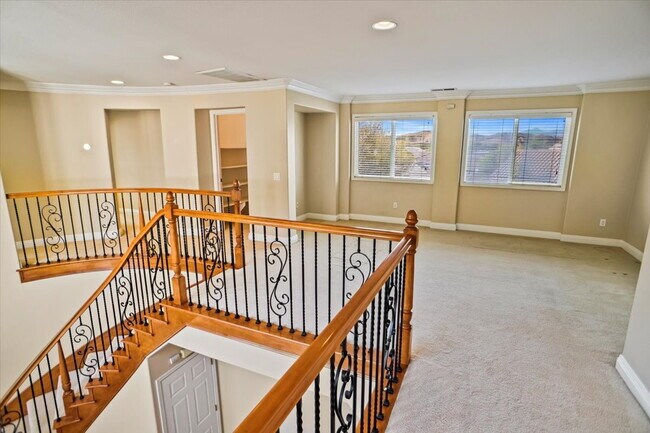 Building Photo - "Spacious 4-Bedroom Retreat with Cozy Fireplace on Starfall Way, Santa Clarita!"