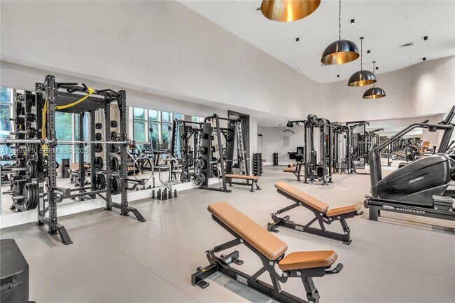 Building Photo - 2200 Brickell Ave