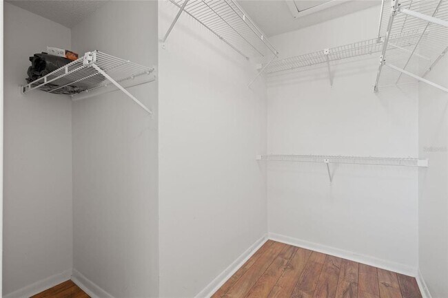 Building Photo - 3127 W Sligh Ave