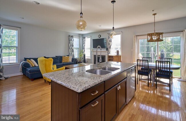 Building Photo - 3238 Waterstone Ct