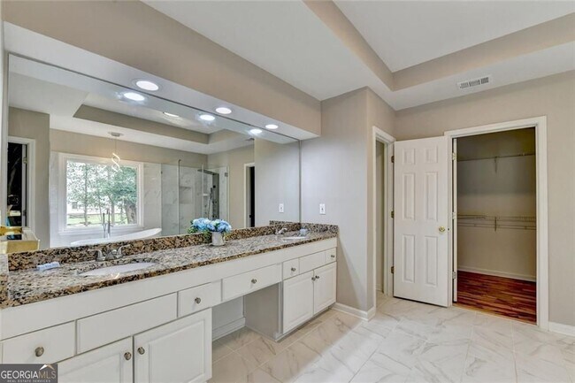 Building Photo - 5175 Cinnabar Dr