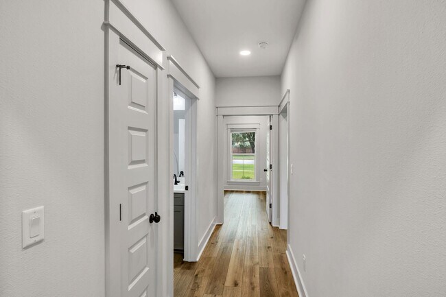Building Photo - 6436 Kylito Cir