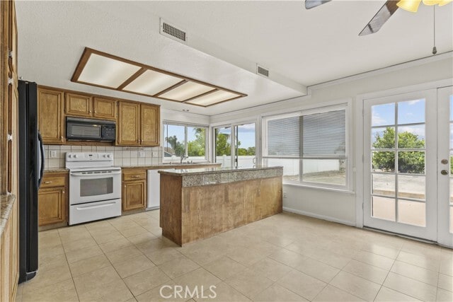 Building Photo - 26642 Avenida Veronica