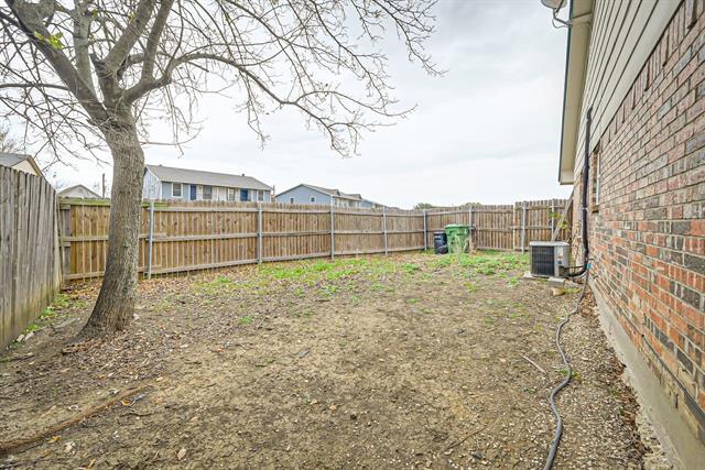 Building Photo - 311 Kings Way Dr